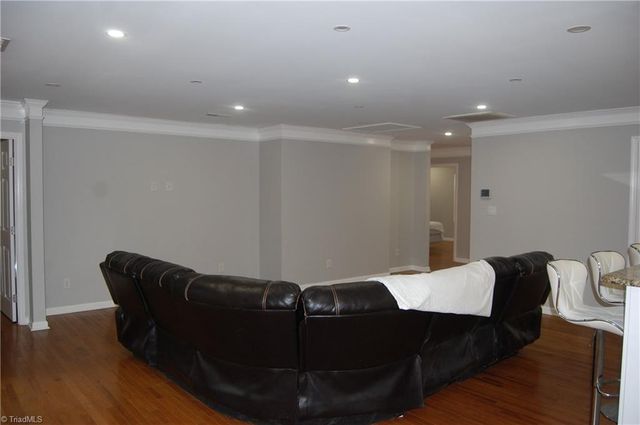 120 Oak Summit Road, Winston-salem, NC 27105