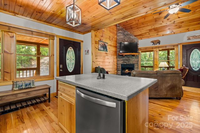 55 Kirkland Mountain Lane, Bryson City, NC 28713
