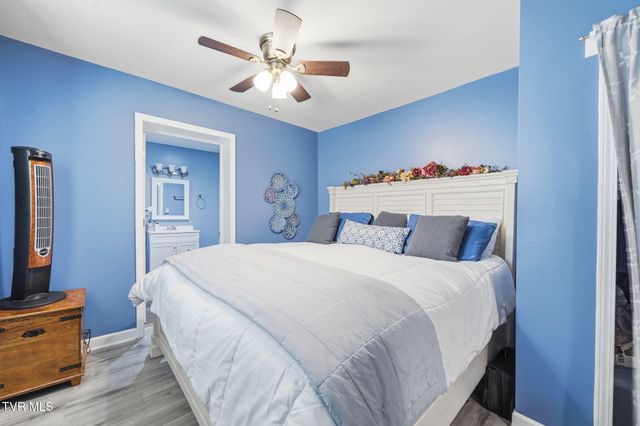 417 Hammond Avenue, Mount Carmel, TN 37645