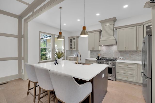 35 Lakecrest Drive, Columbia, SC 29206