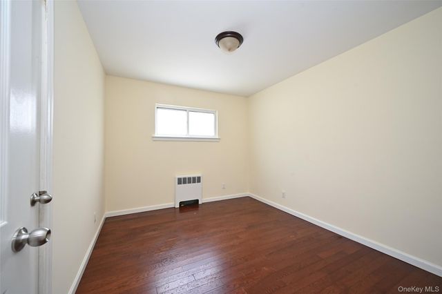 137-10 64th Road, Flushing, NY 11367