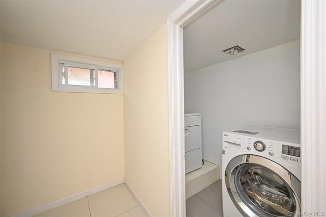 137-10 64th Road, Flushing, NY 11367