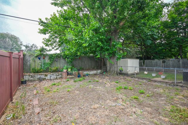 137-10 64th Road, Flushing, NY 11367