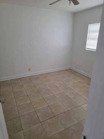 3941 NW 30TH Terrace NW 2, Lauderdale Lakes, FL 33309