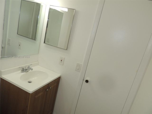 1150 N Liberty Ave 1150H, Homestead, FL 33034