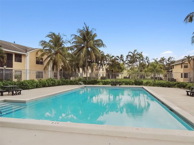 1150 N Liberty Ave 1150H, Homestead, FL 33034