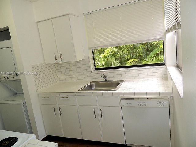 1150 N Liberty Ave 1150H, Homestead, FL 33034