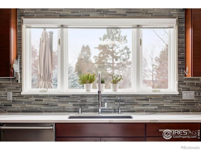 8528 Skyland Drive, Niwot, CO 80503