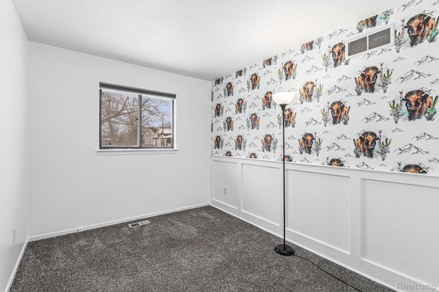 33670 Harvard Street, Westland, MI 48186