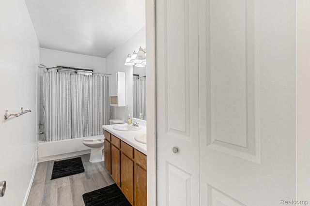 33670 Harvard Street, Westland, MI 48186