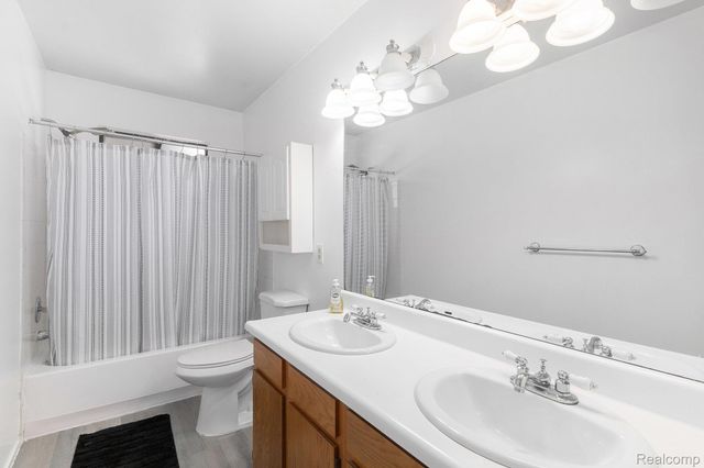 33670 Harvard Street, Westland, MI 48186