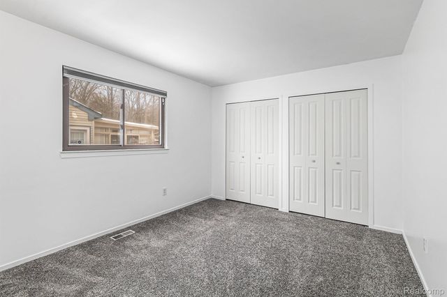 33670 Harvard Street, Westland, MI 48186