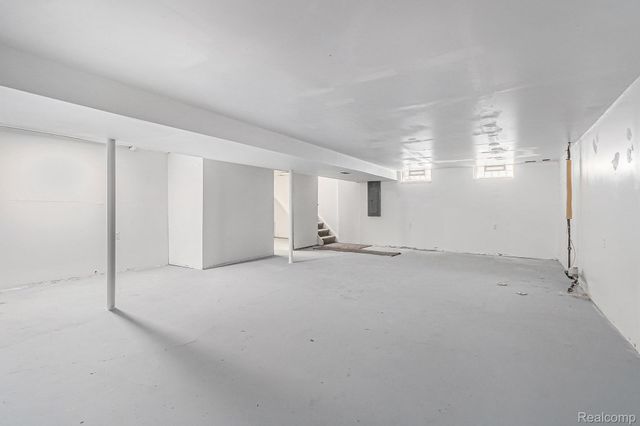 33670 Harvard Street, Westland, MI 48186