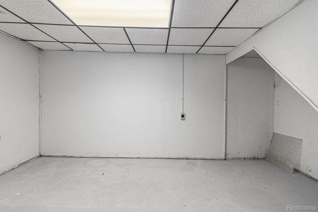 33670 Harvard Street, Westland, MI 48186