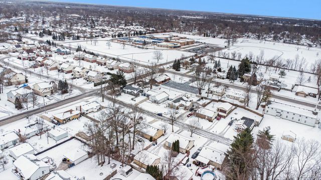 33670 Harvard Street, Westland, MI 48186