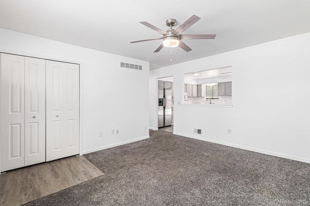 33670 Harvard Street, Westland, MI 48186