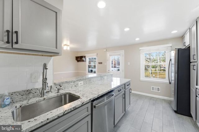 7960 CENTRAL PARK CIR, Alexandria, VA 22309