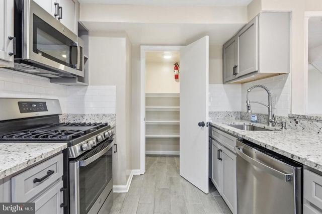 7960 CENTRAL PARK CIR, Alexandria, VA 22309