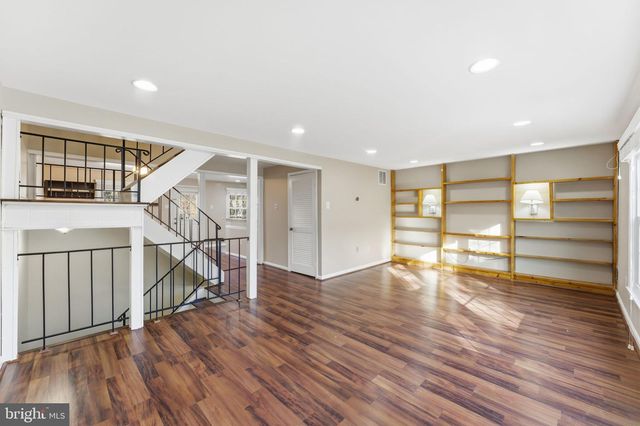 7960 CENTRAL PARK CIR, Alexandria, VA 22309