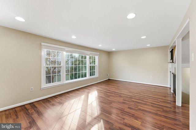 7960 CENTRAL PARK CIR, Alexandria, VA 22309