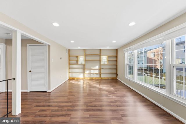 7960 CENTRAL PARK CIR, Alexandria, VA 22309