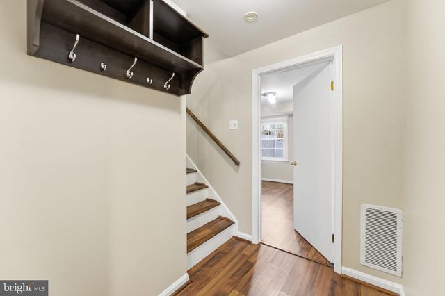 7960 CENTRAL PARK CIR, Alexandria, VA 22309