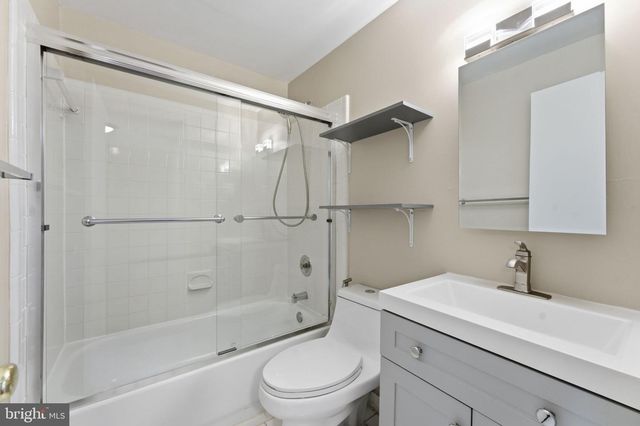 7960 CENTRAL PARK CIR, Alexandria, VA 22309