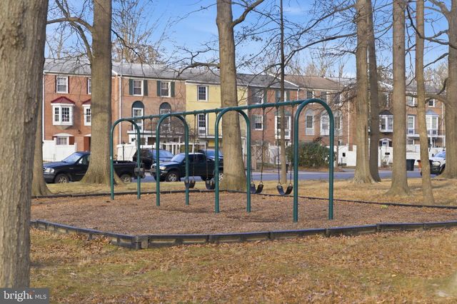 7960 CENTRAL PARK CIR, Alexandria, VA 22309