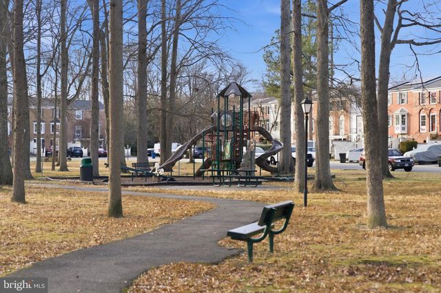 7960 CENTRAL PARK CIR, Alexandria, VA 22309