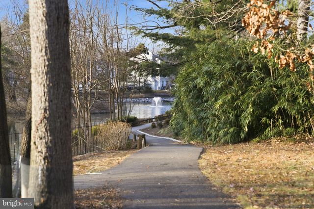 7960 CENTRAL PARK CIR, Alexandria, VA 22309