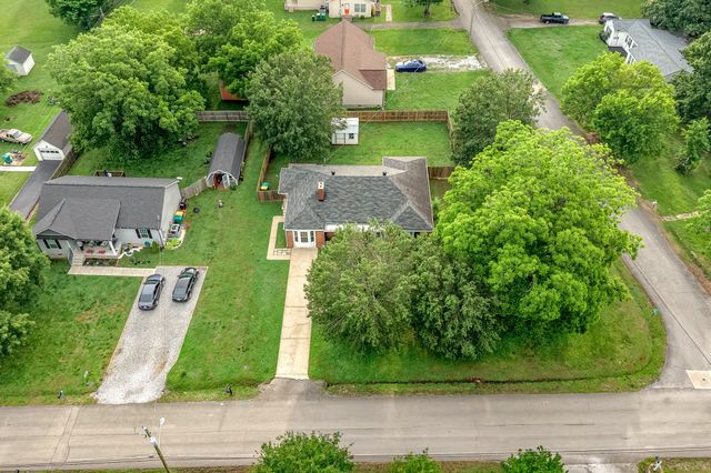 238 Elm Ave, Lewisburg, TN 37091