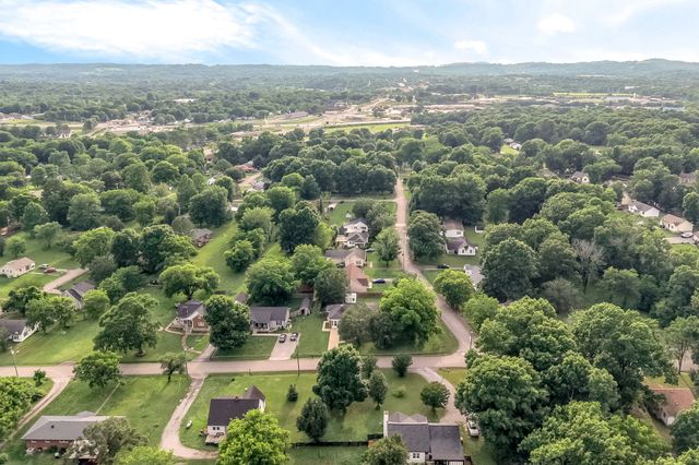 238 Elm Ave, Lewisburg, TN 37091