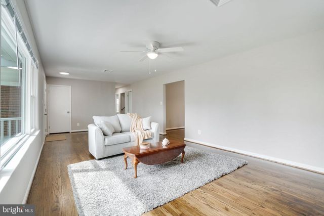 1102 BURTON ST, Woodbridge, VA 22191