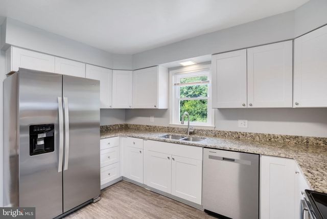 1102 BURTON ST, Woodbridge, VA 22191