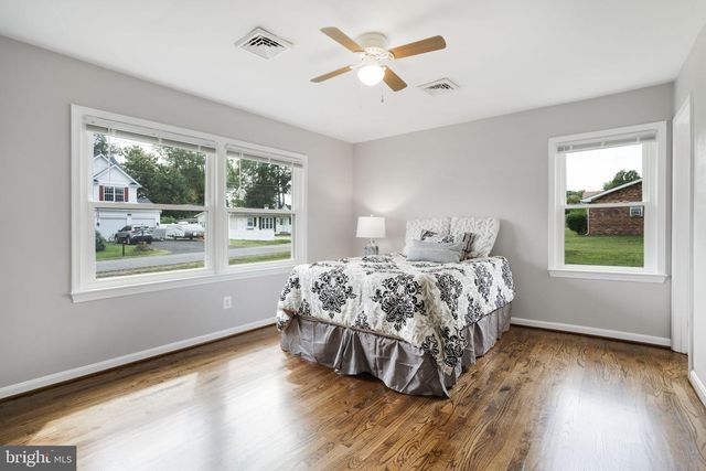 1102 BURTON ST, Woodbridge, VA 22191