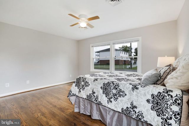 1102 BURTON ST, Woodbridge, VA 22191