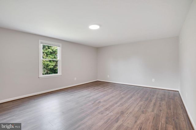 1102 BURTON ST, Woodbridge, VA 22191