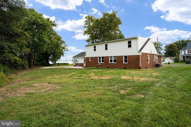 1102 BURTON ST, Woodbridge, VA 22191