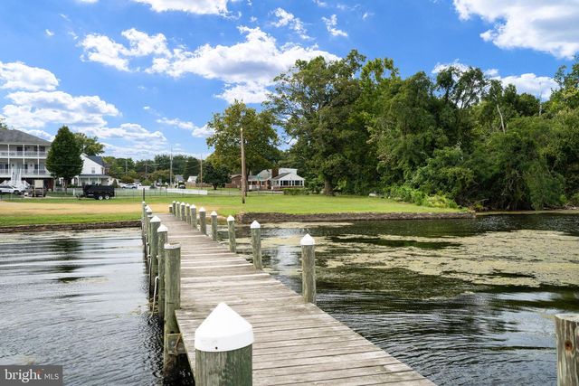 1102 BURTON ST, Woodbridge, VA 22191