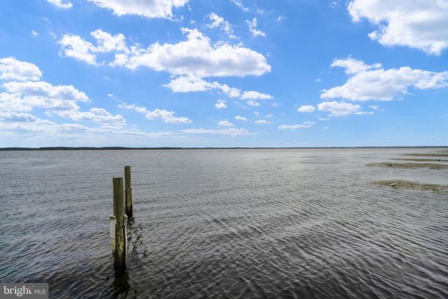 1102 BURTON ST, Woodbridge, VA 22191