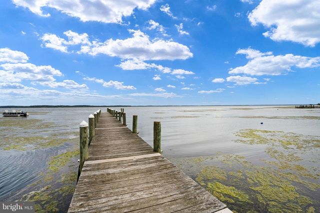 1102 BURTON ST, Woodbridge, VA 22191