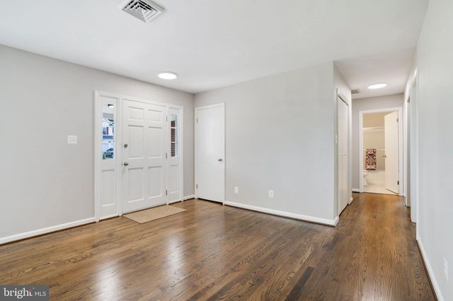 1102 BURTON ST, Woodbridge, VA 22191