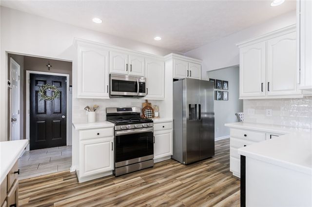2023 Rainbow Lane, Lima, NY 14485