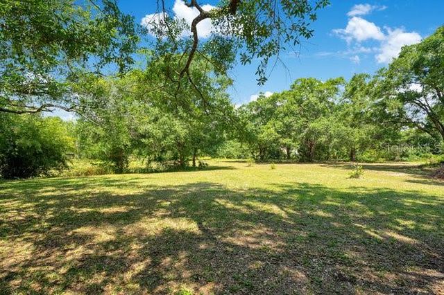 2026 N LAKEWOOD AVENUE, Ocoee, FL 34761
