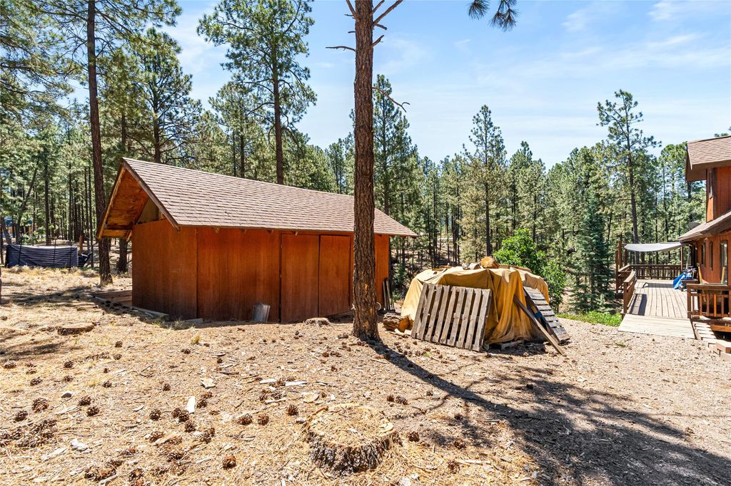 Image 38 of property listing at 241 Trilobite Trail, Jemez Springs, NM 87025