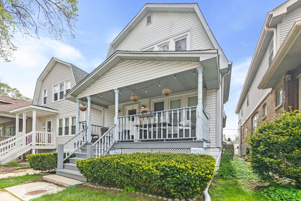4915 W WINNEMAC Avenue, Chicago, IL 60630
