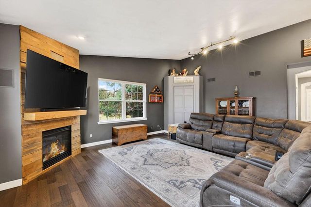 N177 Summer Hill Court, Watertown, WI 53098