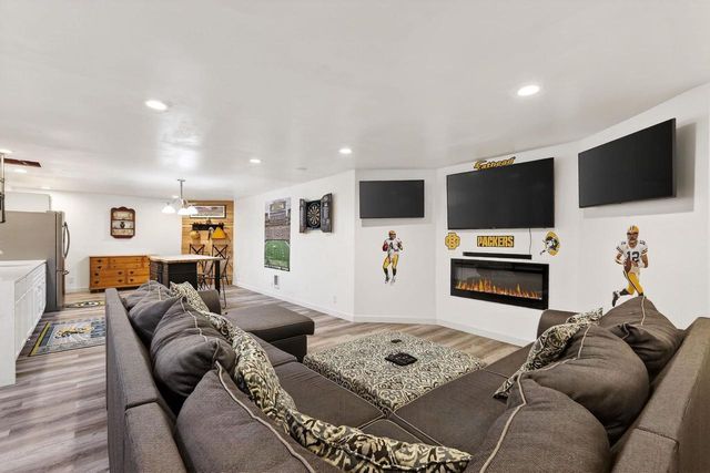 N177 Summer Hill Court, Watertown, WI 53098