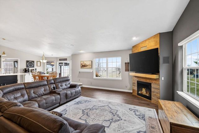 N177 Summer Hill Court, Watertown, WI 53098