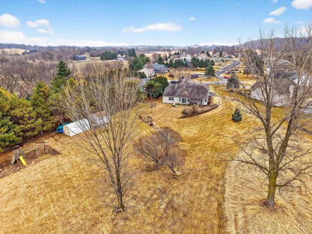 N177 Summer Hill Court, Watertown, WI 53098